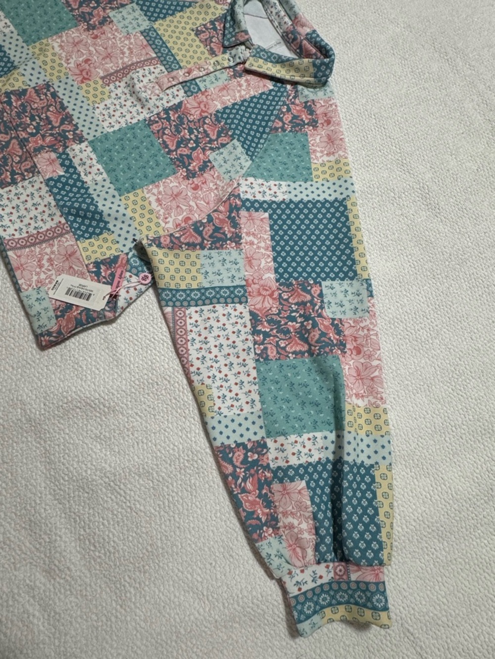 Simply Southern Women L Multi Patchwork Floral Print Slightly Cropped Polo Shirt - Picture 11 of 13